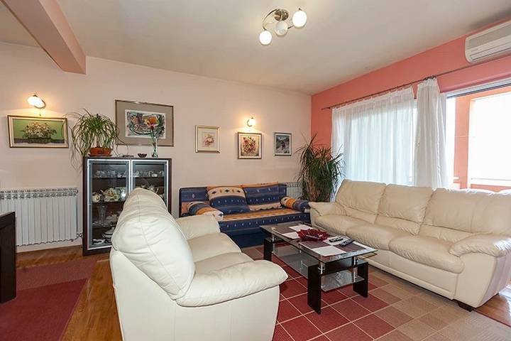 Apartament wakacyjny dla 4 osób, z balkon/ taras w Igrane