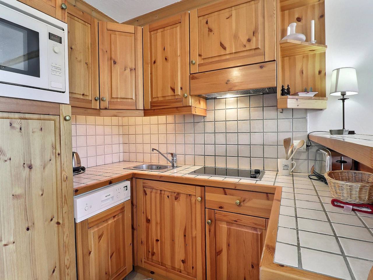 Apartamento entero, Encantador Apartamento 2 Habitaciones para 4 Pers - Confort y Wi-Fi in Méribel-Mottaret, Les Allues