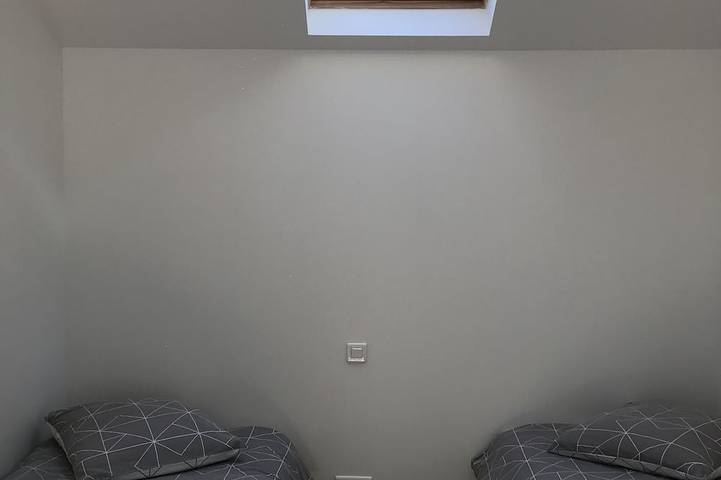 Gîte pour 5 personnes, avec piscine et jacuzzi ainsi que terrasse et jardin à Fronsac - 3