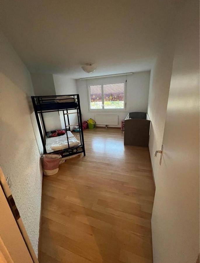 Gîte pour 4 personnes, avec balcon et vue à Orbe