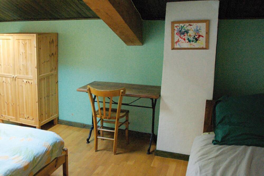 Room for 2 persons in La Tourlandry, Chemillé-en-Anjou