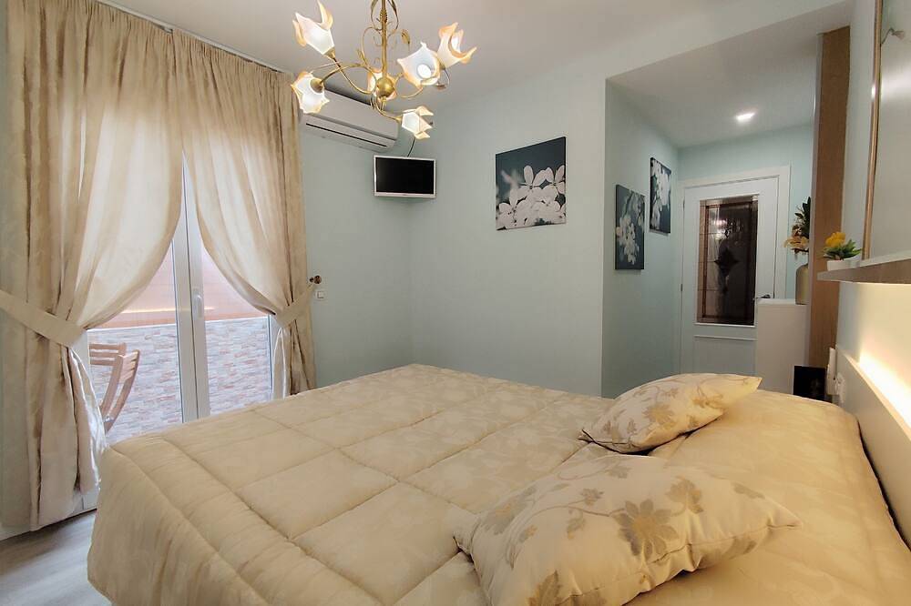 Entire apartment, Albatros center Lucena in Lucena, Sierras Subbéticas