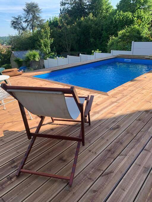 Gîte pour 4 personnes, avec jardin ainsi que terrasse et piscine à La Ferté-sous-Jouarre - 4