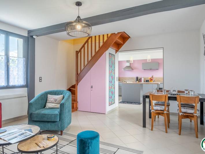 Gîte cosy avec jardin, proche Amiens et Beauvais, équipé pour télétravail et famille. in Oise