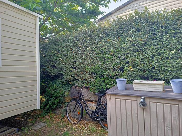 Camping pour 6 personnes, avec terrasse et piscine ainsi que bassin pour enfant et vue, animaux acceptés à La Tremblade - 3