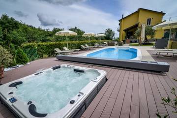 Casa Vacanza per 8 Persone in Villafranca in Lunigiana, Val di Magra, Foto 2