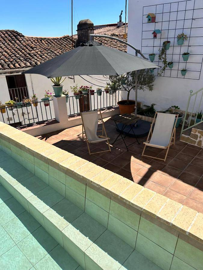 Casa rural para 11 personas, con vistas y jardín además de piscina y piscina para niños, Familias con niños en Jabugo - 2