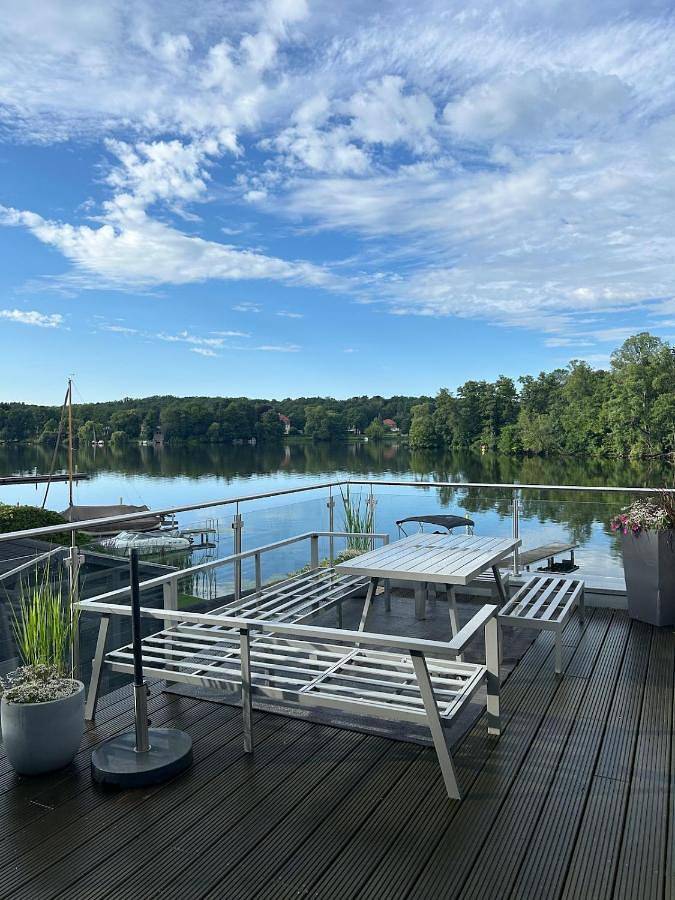 Apartament wakacyjny dla 6 osób, z taras i sauna oraz widok, zwierzęta dozwolone w Poczdam