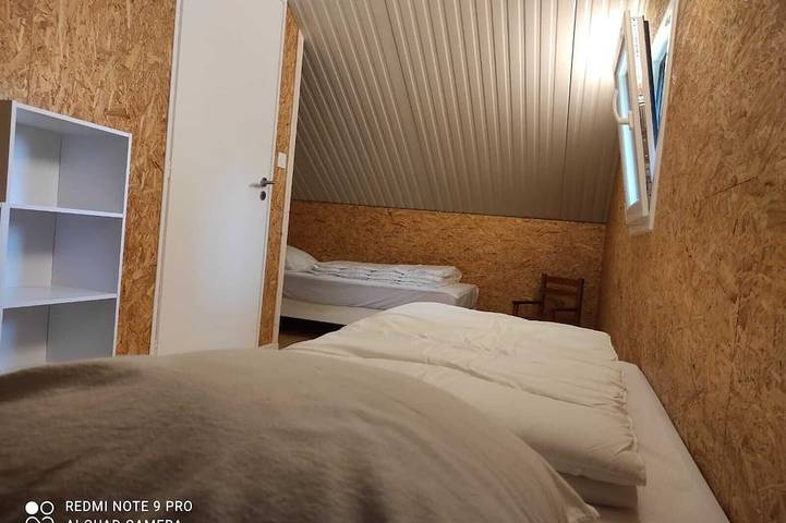 Gîte pour 5 personnes, avec jacuzzi et jardin à Pont-de-Poitte - 4