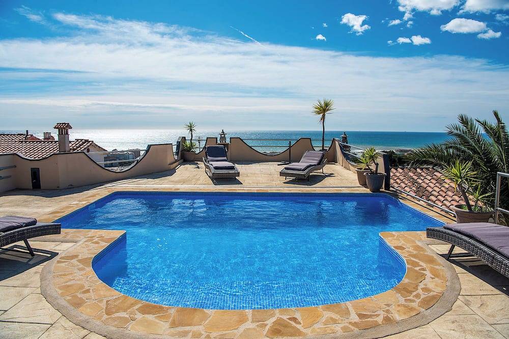 Familienvilla mit beheiztem Pool und Panoramablick aufs Meer in Santa Susanna, Costa del Maresme
