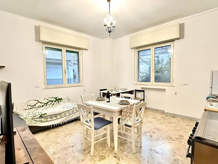 Entire apartment, Apartment 'A Due Passi Da Bari - La Casa Della' with Balcony, Wi-Fi and Air Conditioning in Noicattaro, Bari Province