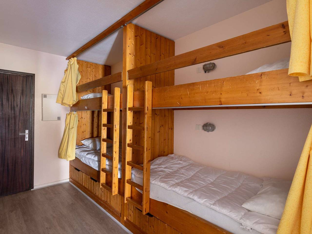 Estudio entero, Estudio para 6 personas cerca de las pistas con balcón y vista al sur in Gourette, Eaux-Bonnes