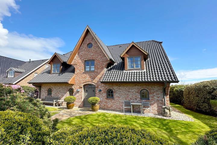 Ferienhaus für 8 Personen, mit Terrasse und Garten sowie Sauna und Ausblick in Tinnum
