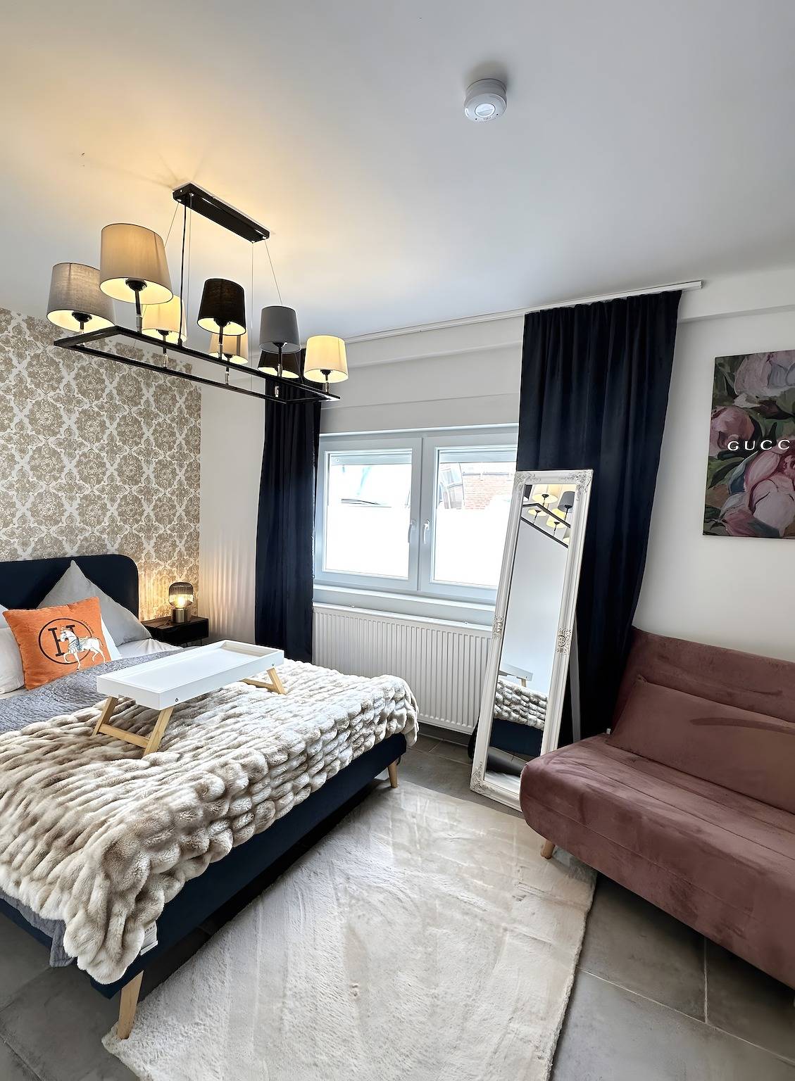 Apartamento entero, Apartamento 'Deluxe Appartement Mit Terrasse' con terraza compartida y Wi-Fi in Duisburgo, Lower Rhine