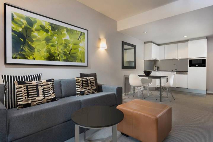 Ferienhaus für 10 Personen, mit Sauna und Pool sowie Terrasse in Mitte Berlin - 4