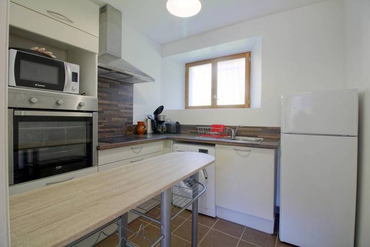 Gîte pour 4 personnes, avec jardin à Azet - 2