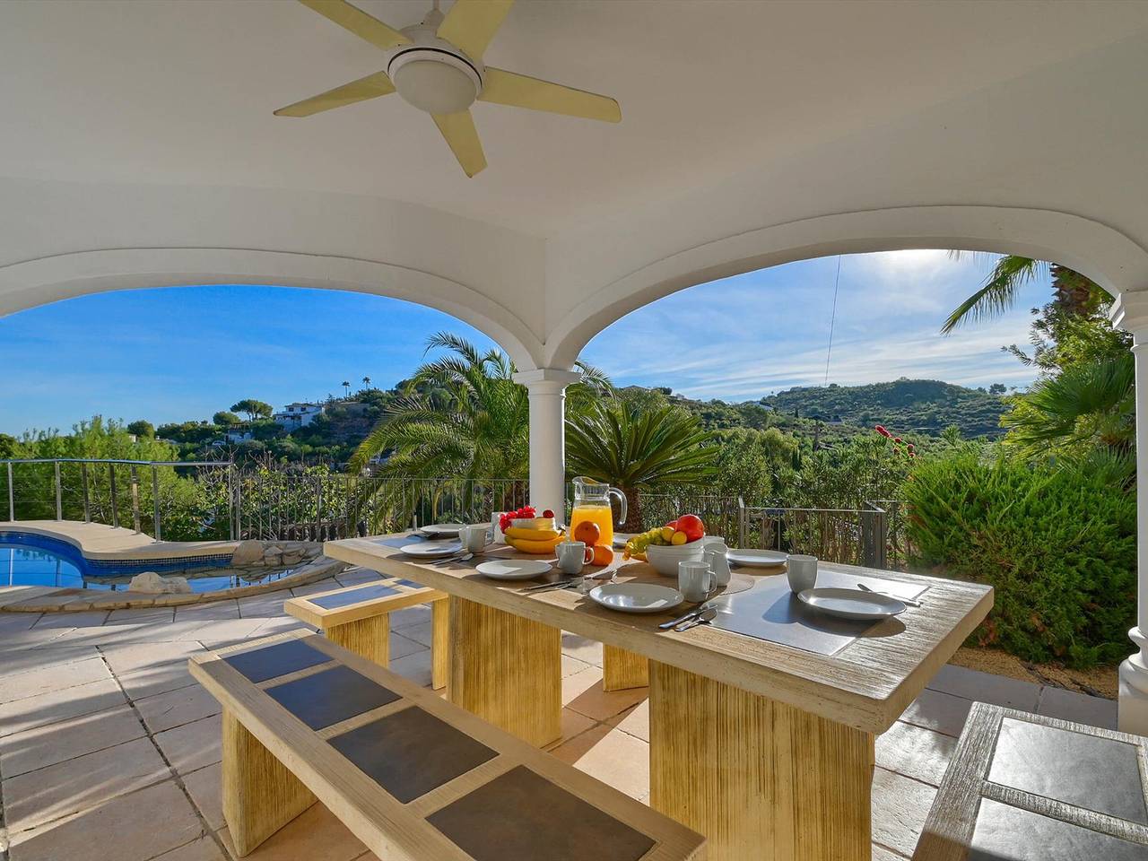 Sunny Hillside Villa with Private Pool, Garden, and Nearby Beach for 6 Guests in La Finca, Jávea