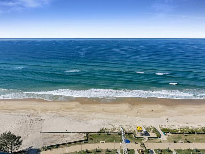 Apartamento entero, Maravilloso apartamento de 2 dormitorios con piscina, gimnasio y vistas panorámicas in Surfers Paradise, Gold Coast City