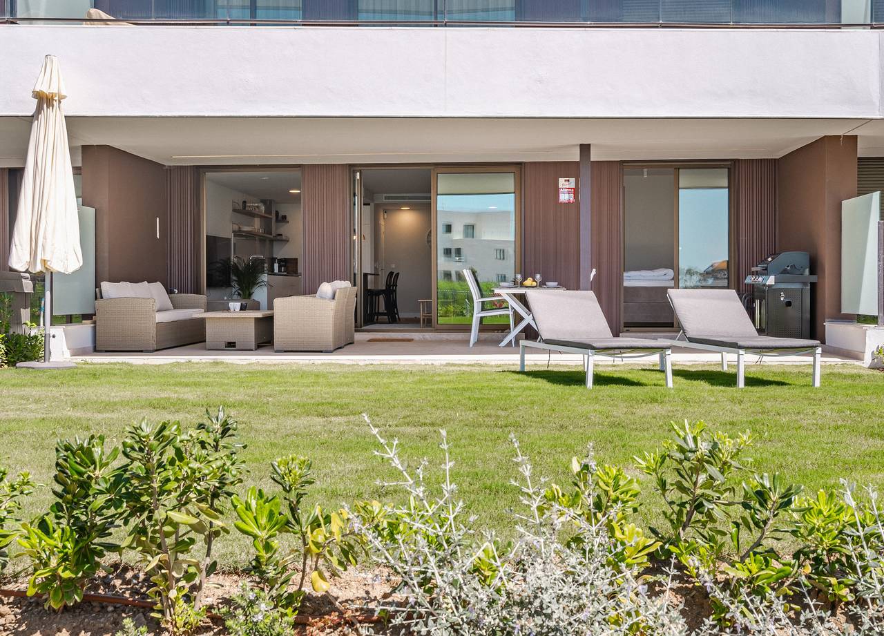 Apartamento entero, 12. La Sabina – pool view apartment in Casares del Mar, Casares