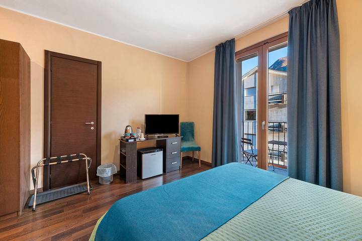 Gîte pour 2 personnes, avec vue sur le lac et balcon dans Porlezza - 3