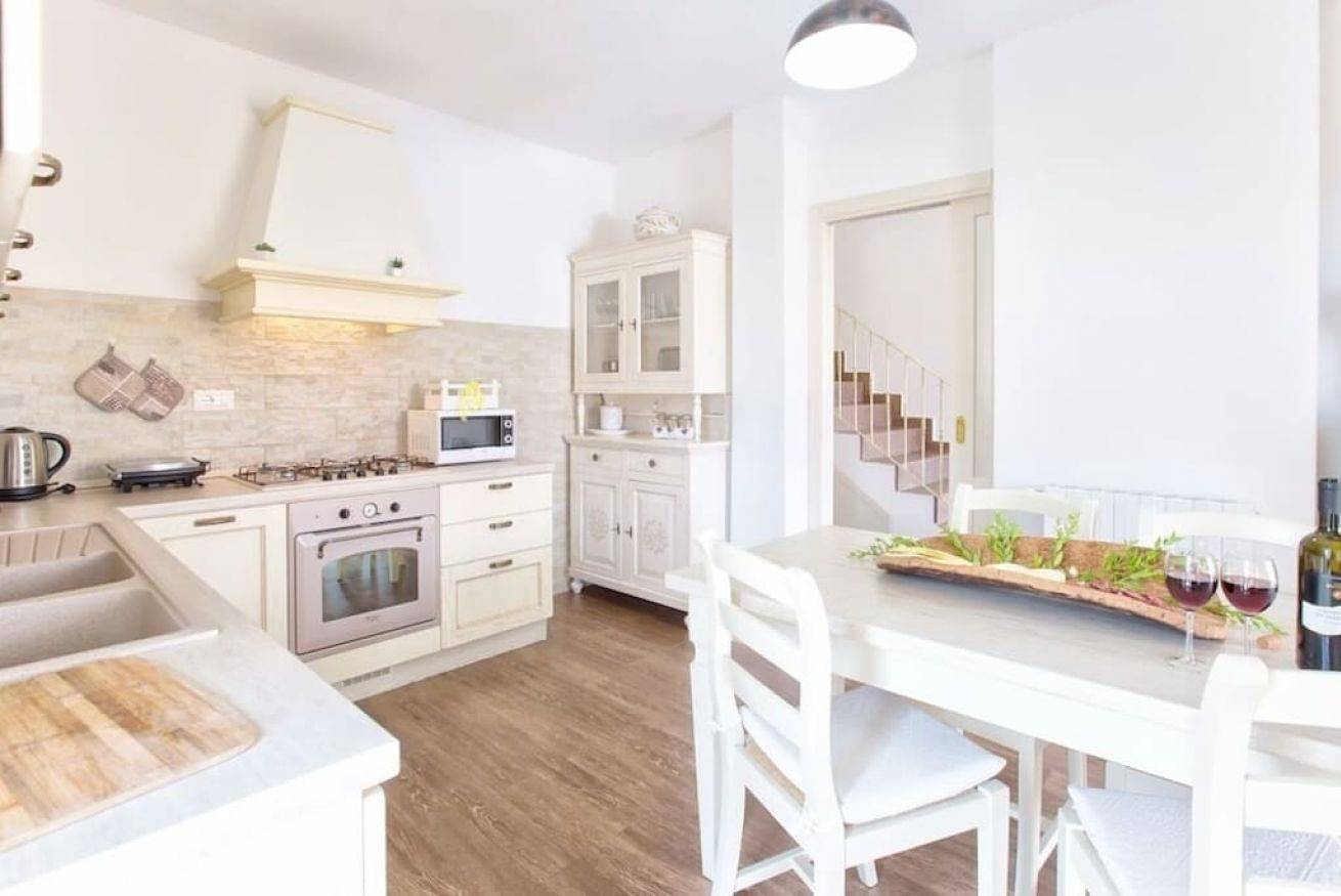 Valledoria grande Villa con piscina per 10 persone a 500m dalla spiaggia in La Ciaccia, Valledoria