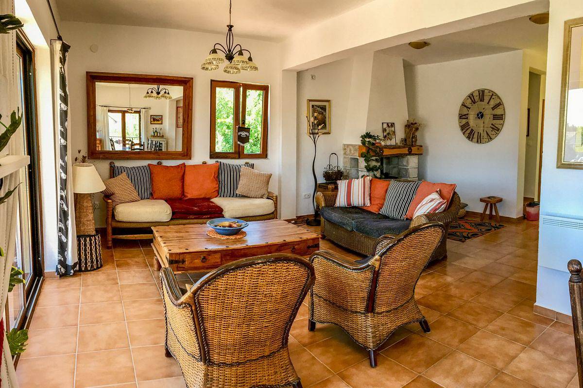 Villa für 8 Personen mit Pool in Boka Kotorska
