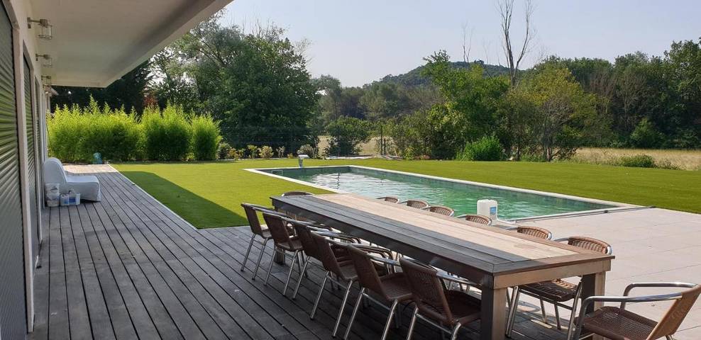 Location de vacances pour 9 personnes, avec piscine ainsi que jardin et vue à Fox-Amphoux - 4