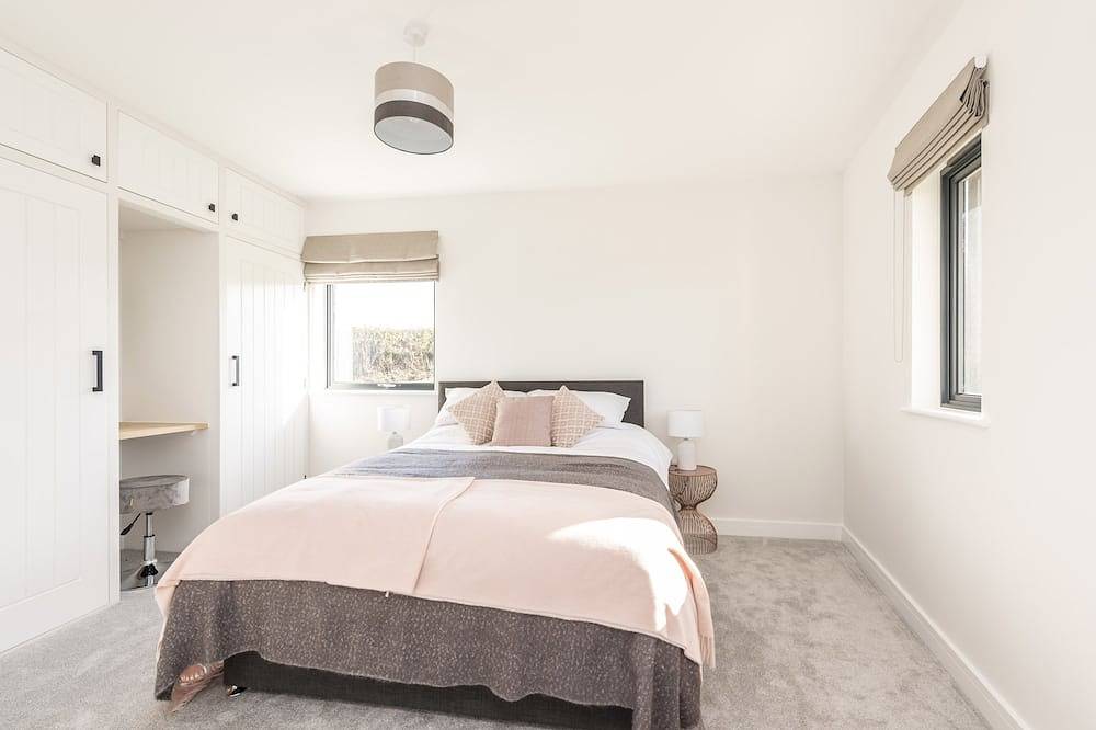 Ganze Wohnung, Bramble is an eco retreat with a wood fired hot tub in Dorset