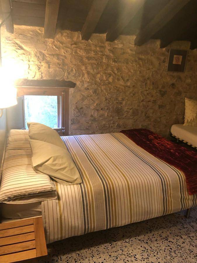 Casa rural con piscina para 3 personas, con Terraza y Jardín además de Piscina y Vistas en Ripollès - 4