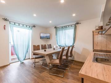 Chalet für 11 Personen in Fügen, Ski-Optimal Hochzillertal, Bild 1