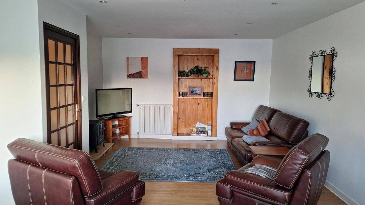 Apartment with Balcony in Bourganeuf, Région de Guéret