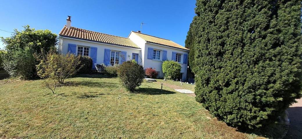 Location de vacances pour 2 personnes, avec terrasse ainsi que jardin et vue dans Machecoul-Saint-Même - 4