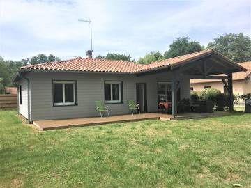 Gîte pour 6 personnes, avec terrasse et jardin, animaux acceptés dans Lac de Léon