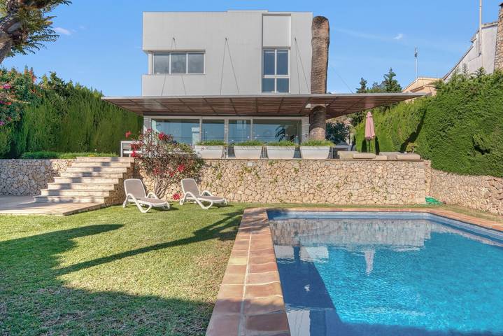 Villa 'Traviata' mit Meerblick, Privatem Pool, WLAN und Klimaanlage in San Jaime, Benissa