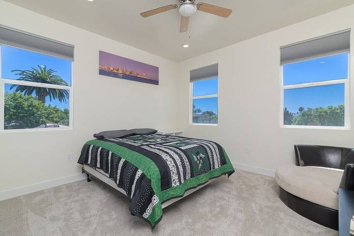 Beach house for 14 people, with balcony and hot tub in San Diego