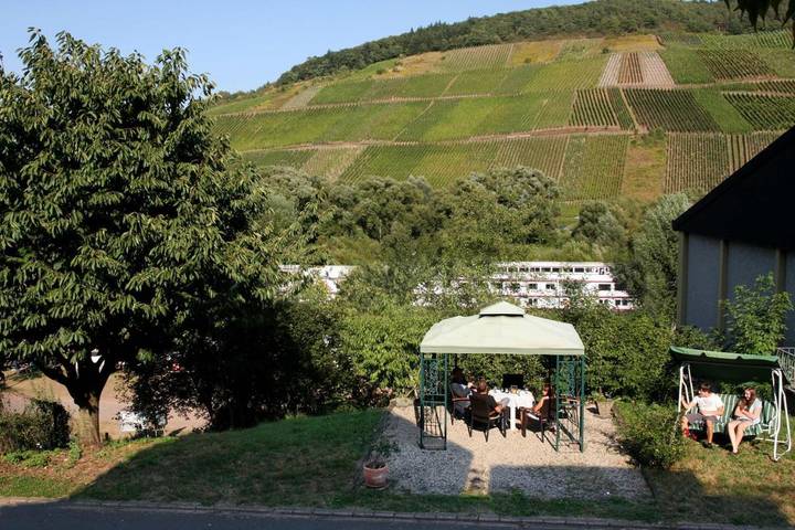 Ferienwohnung für 2 Personen, mit Ausblick und Terrasse in Reil - 2