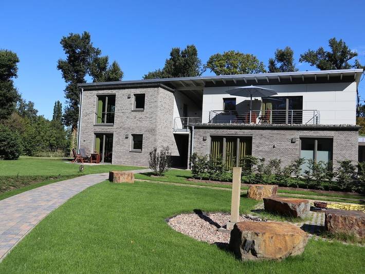 Ferienhaus für 2 Personen, mit Terrasse und Garten in Zwischenahner Meer