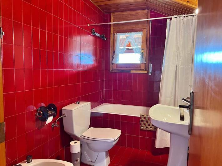 Gîte pour 8 personnes, avec balcon et vue ainsi que jardin et piscine à Puigcerdà - 2