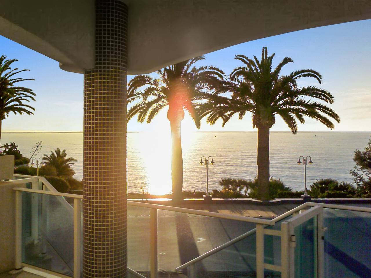 Apartamento entero, Apartamento luminoso en Alcanar con vistas al mar y montaña in Alcanar, Costa Dorada