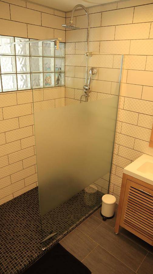 Location de vacances pour 6 personnes, avec piscine ainsi que jardin et vue à Saint-Laurent-la-Vernède - 2