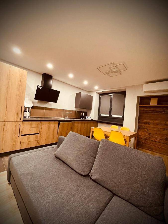 Gîte pour 2 personnes, avec sauna ainsi que balcon et vue dans Pont-Saint-Martin (Aosta) - 4