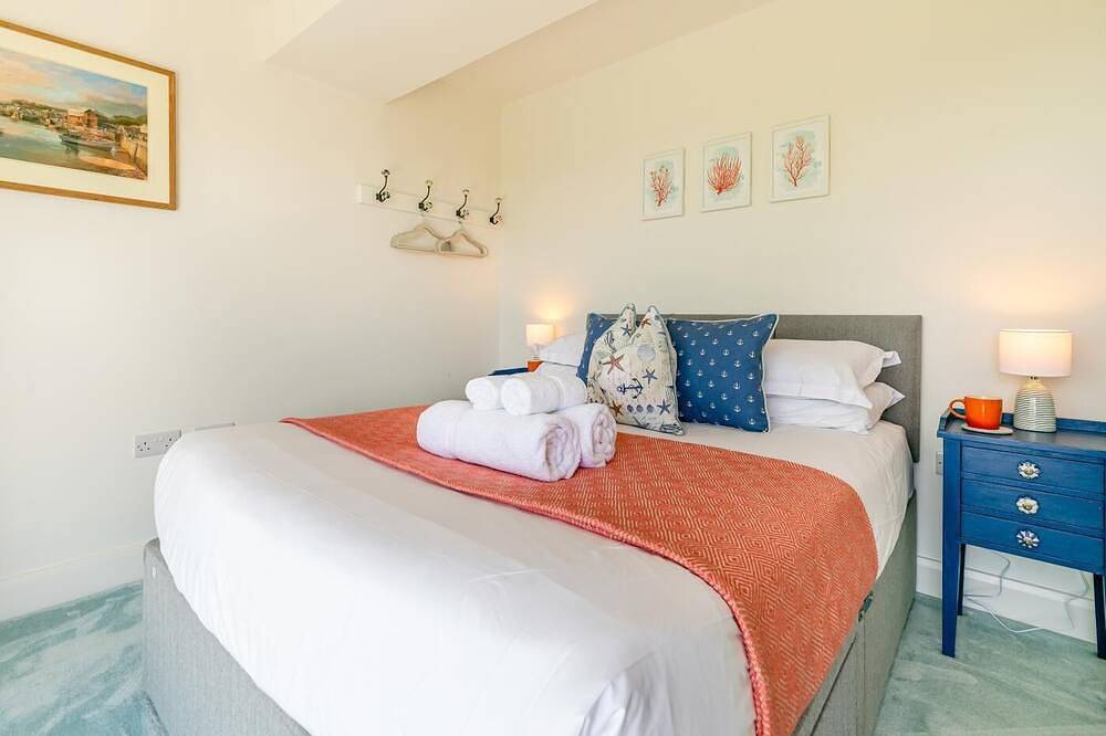 4 Bed in Trevone (oc-p28959) in Trevone, Cornwall