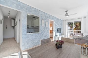 Apartment for 5 People in Punta Prima (Alicante), Torrevieja, Photo 4