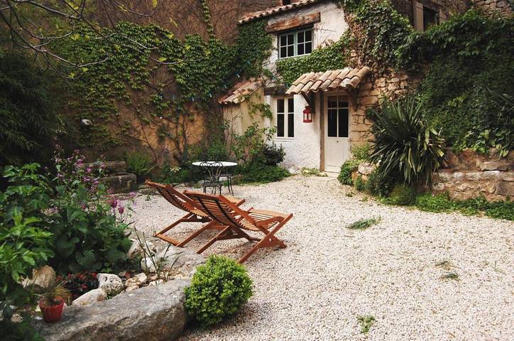 Location de vacances pour 4 personnes, avec jardin dans Colorado provençal