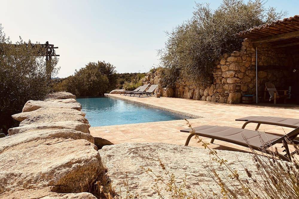 Luxus Schafstall in lokalen Stein in Urtaca, Calvi und Umgebung