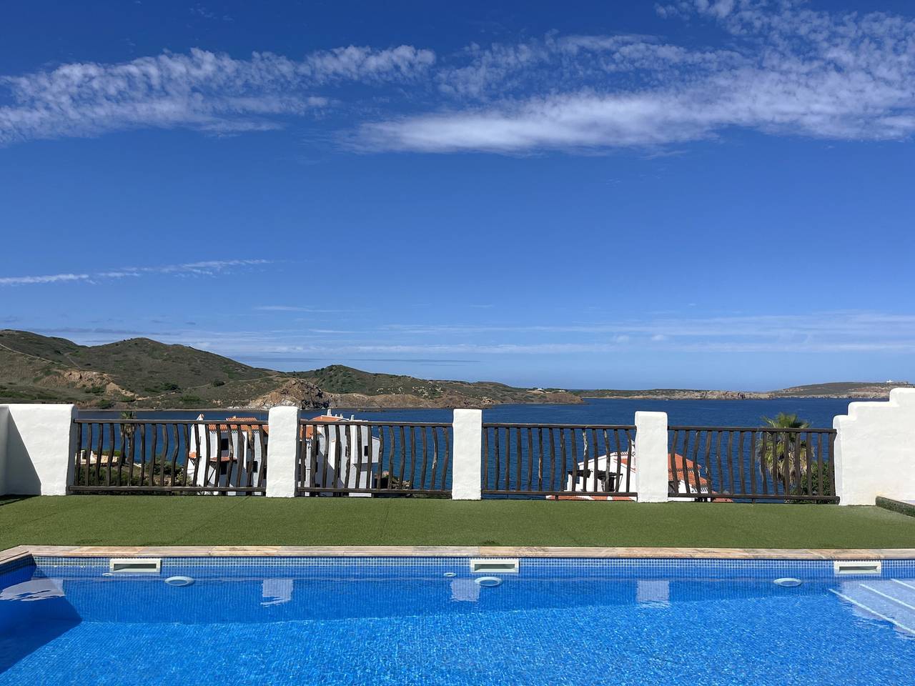 Apartamento entero, Apartamento de vacaciones para 4 personas con terraza in Playa de Fornells, Es Mercadal