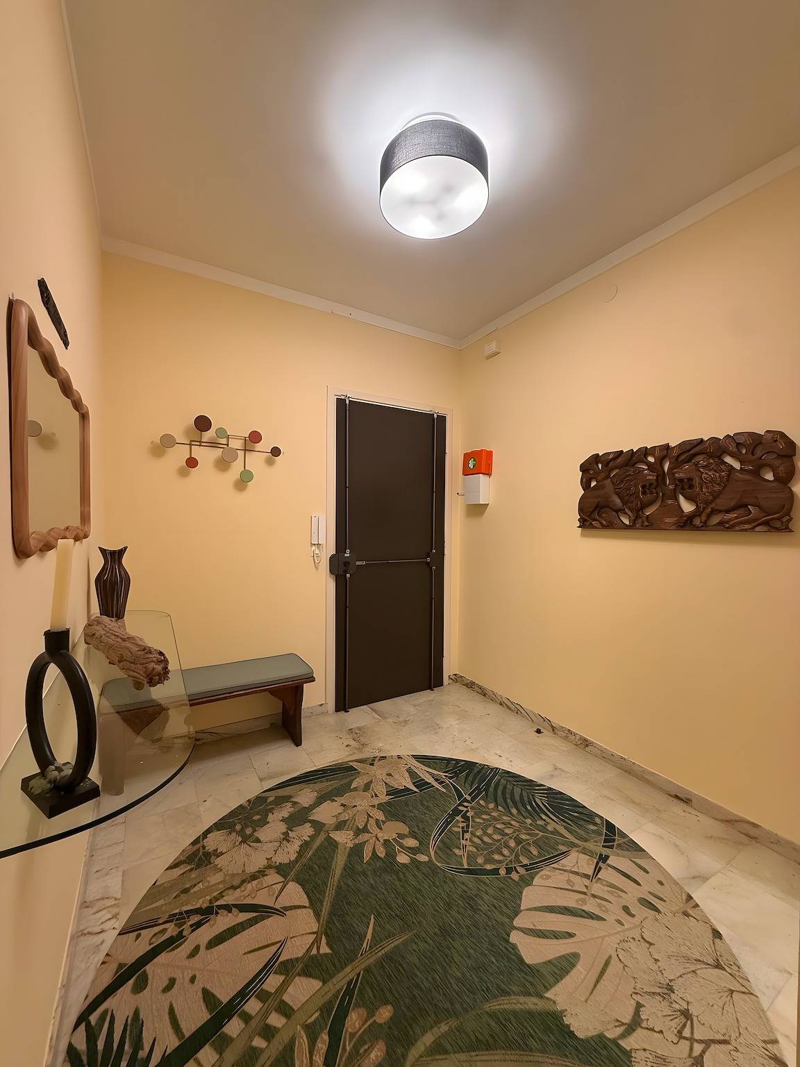Entire apartment, Apartment 'Karibu' with Sea View and Wi-Fi in San Remo, Sanremo Municipality