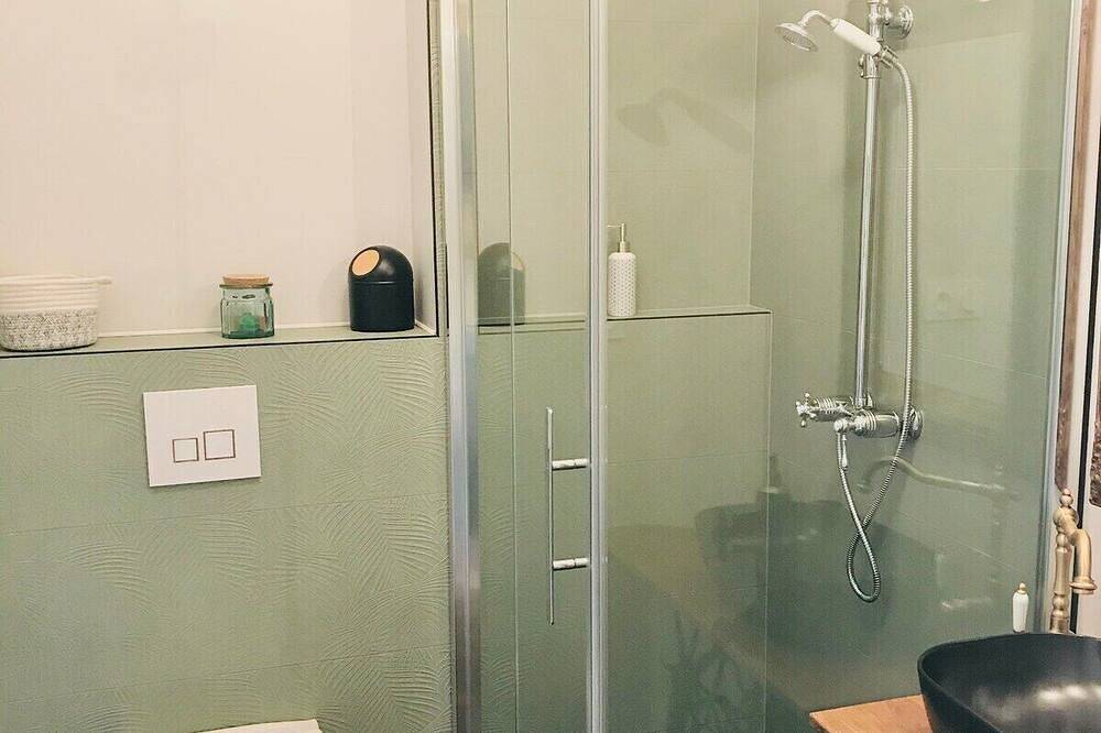Familiar-Baño Privado in La Boissière-de-Montaigu, Valle del Loira