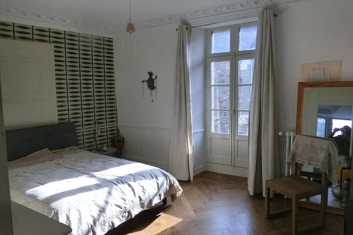 Location de vacances pour 6 personnes, avec balcon et jardin, animaux acceptés à Hédé-Bazouges - 3