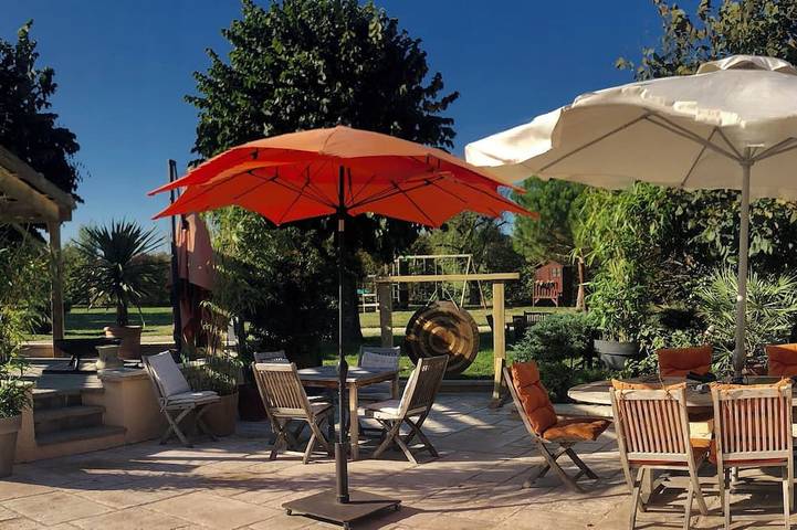 Gîte pour 6 personnes, avec terrasse ainsi que jardin et piscine dans La Chapelle-du-Châtelard